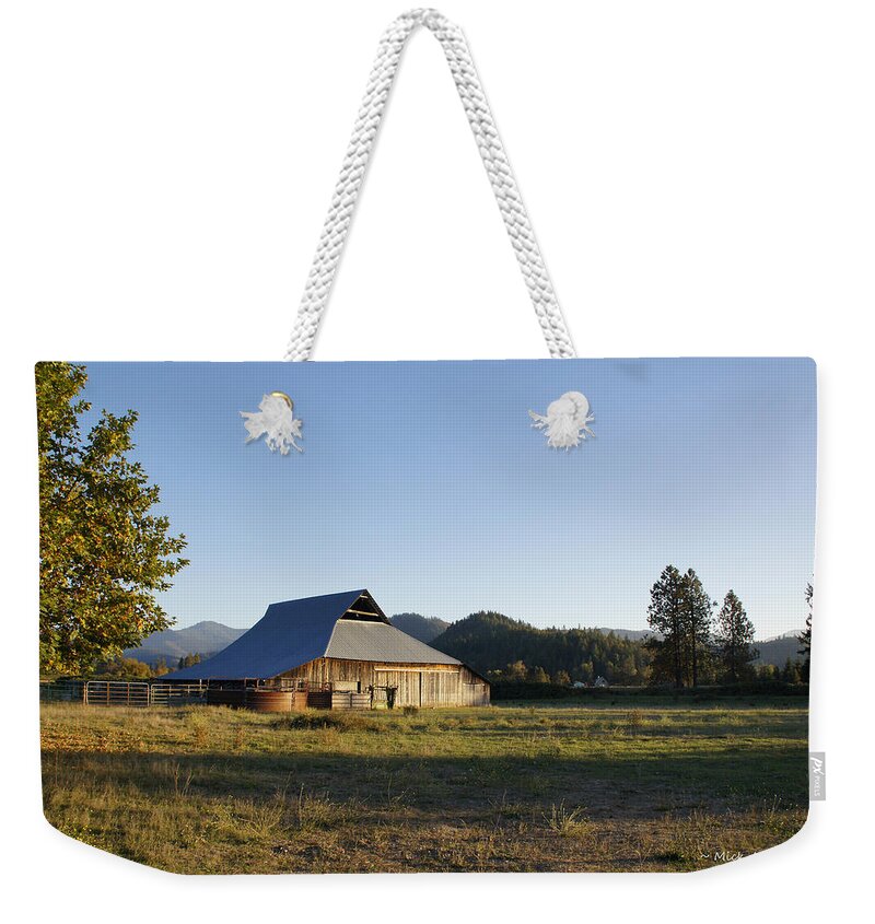 Barn Weekender Tote Bag featuring the photograph Barn in the Applegate by Mick Anderson