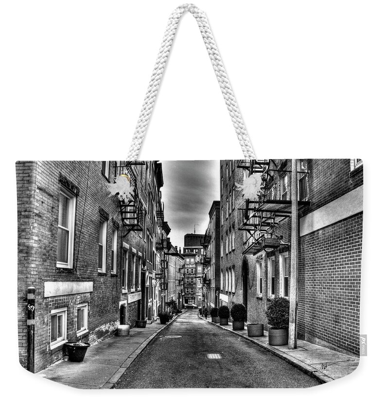 City Weekender Tote Bag featuring the photograph City Home by Mark Valentine