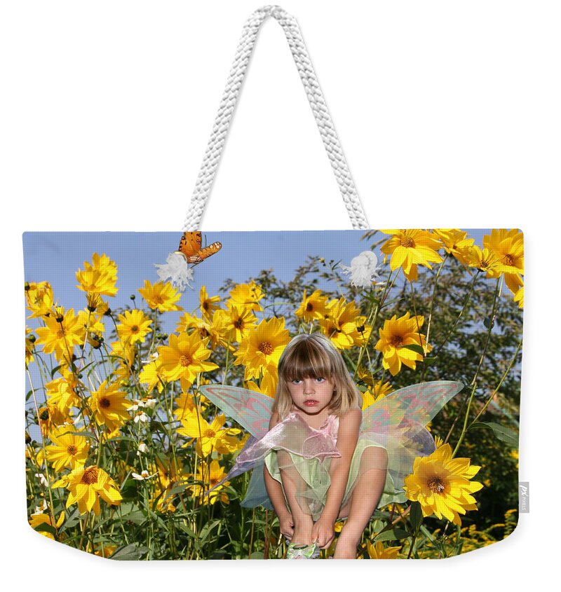 Daisy Weekender Tote Bag featuring the photograph Daisy Faery by Diana Haronis