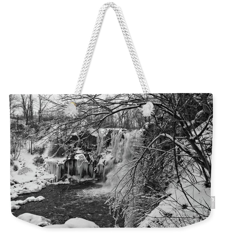 Water Weekender Tote Bag featuring the photograph Lower Akron Falls 9713 by Guy Whiteley