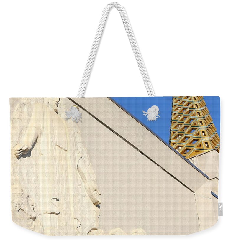 Bayarea Weekender Tote Bag featuring the photograph Oakland California Temple . The Church of Jesus Christ of Latter-Day Saints . 7D11348 by Wingsdomain Art and Photography