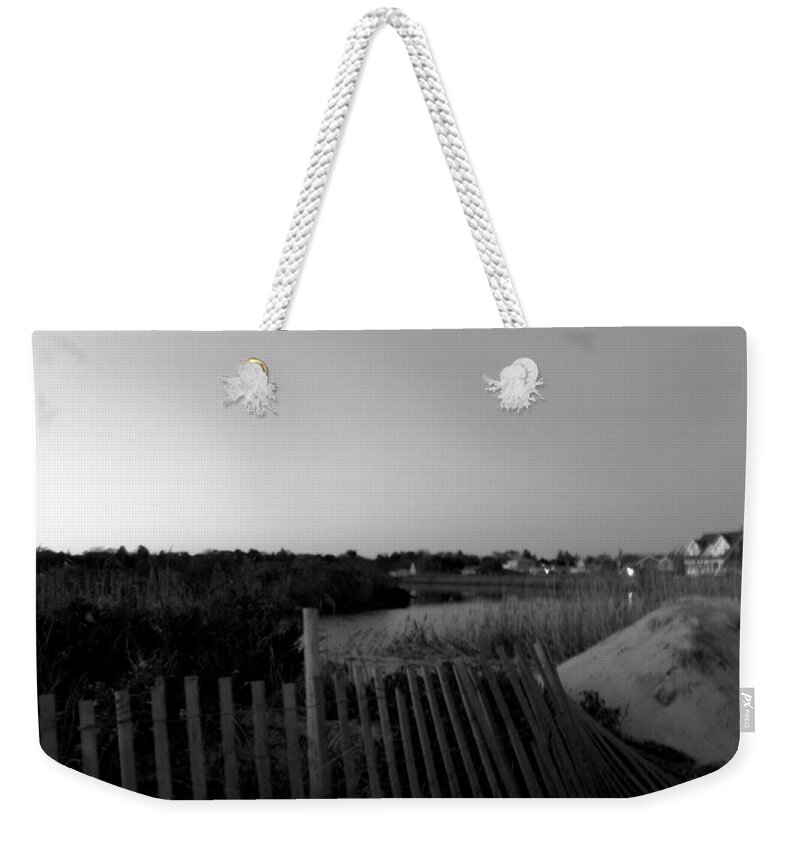 Rhode Weekender Tote Bag featuring the photograph Rhode Island Seaside by Kim Galluzzo Wozniak