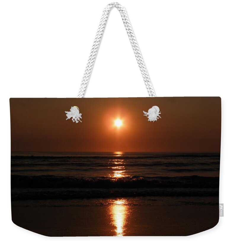 Sunrise Weekender Tote Bag featuring the photograph Star Rise by Kim Galluzzo