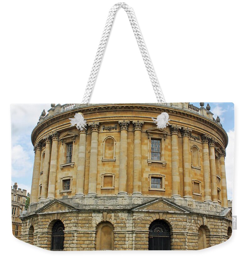 Oxford Weekender Tote Bag featuring the photograph The Radcliffe Camera by Tony Murtagh