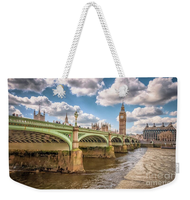 Ben Weekender Tote Bag featuring the photograph Bridge over River Thames by Mariusz Talarek