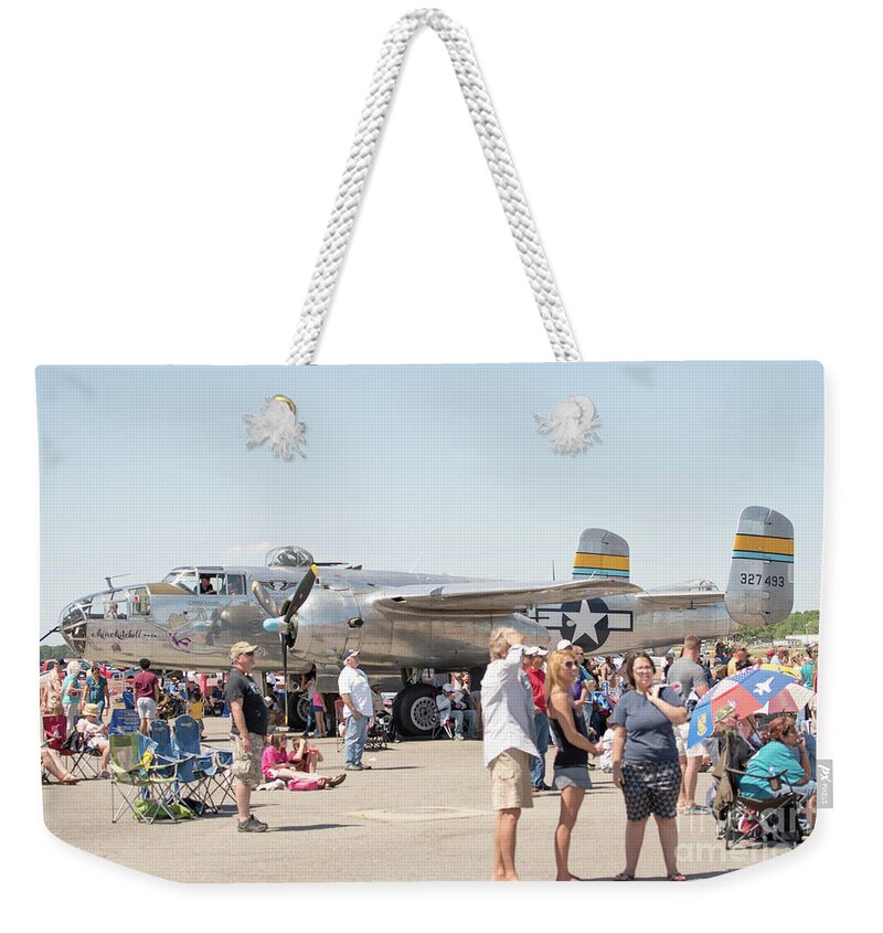 Cessna Weekender Tote Bag featuring the photograph Charleston Air Show #1 by Robert Loe