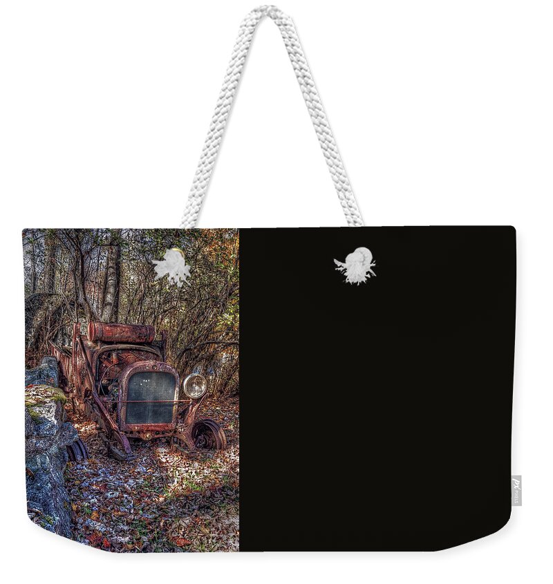 1926 Weekender Tote Bag featuring the photograph My One Eyed Love #1 by Richard Bean