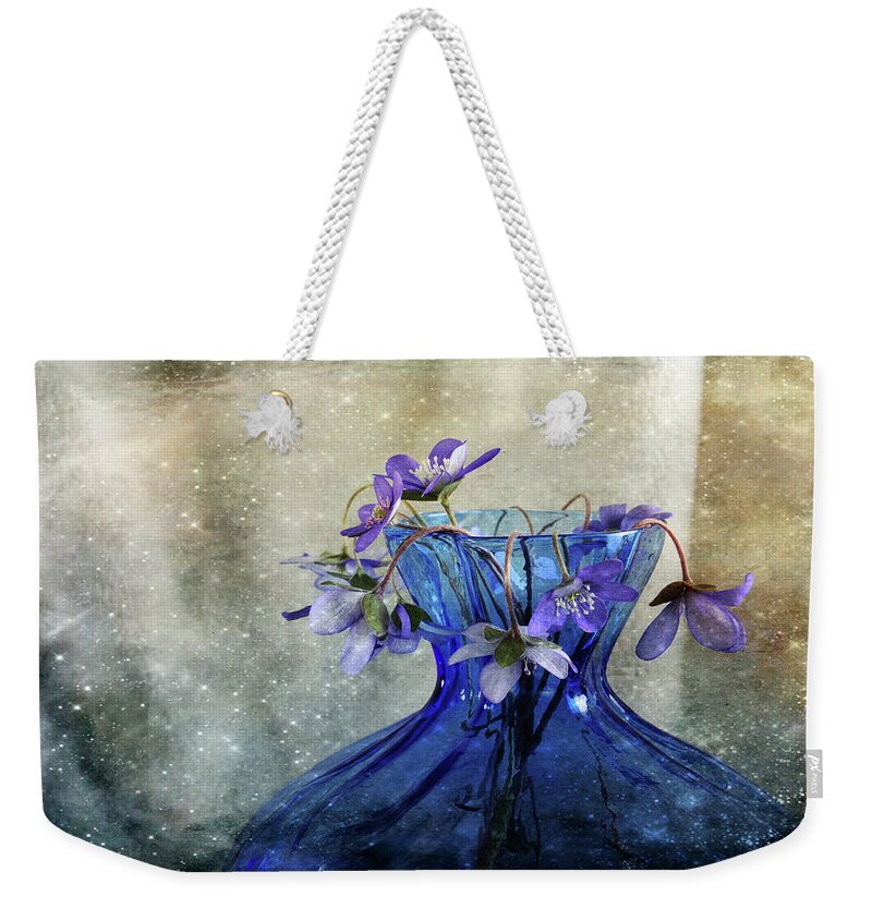 Blue Weekender Tote Bag featuring the photograph Spring Greeting #2 by Randi Grace Nilsberg