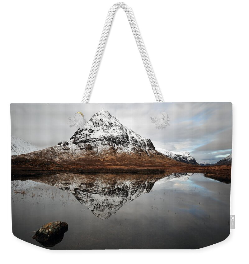 Glencoe Weekender Tote Bag featuring the photograph Stob Coire Raineach by Grant Glendinning