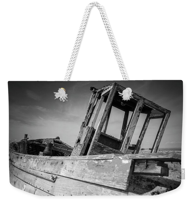 Vintage Weekender Tote Bag featuring the photograph Old Abandoned Boat BW by Rick Deacon