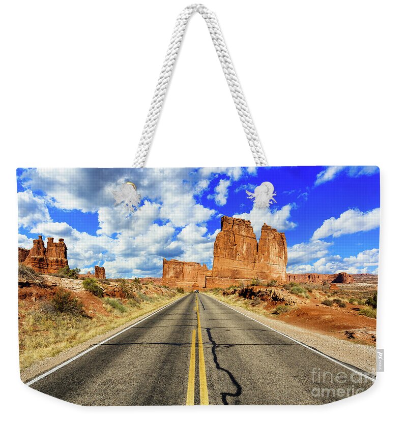 Arches National Park Weekender Tote Bag featuring the photograph Arches National Park #19 by Raul Rodriguez