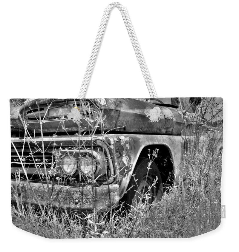 1961 Chevrolet Apache 10 Black And White 4 Weekender Tote Bag featuring the photograph 1961 Chevrolet Apache 10 Black And White 4 by Lisa Wooten
