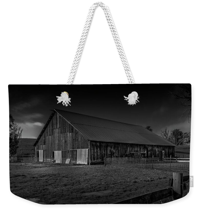 Barn Weekender Tote Bag featuring the photograph Old Barn #2 by Bruce Bottomley