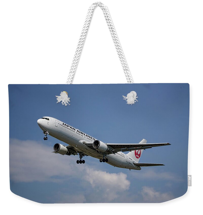 Japan Weekender Tote Bag featuring the mixed media Japan Airlines Boeing 767-346 by Smart Aviation
