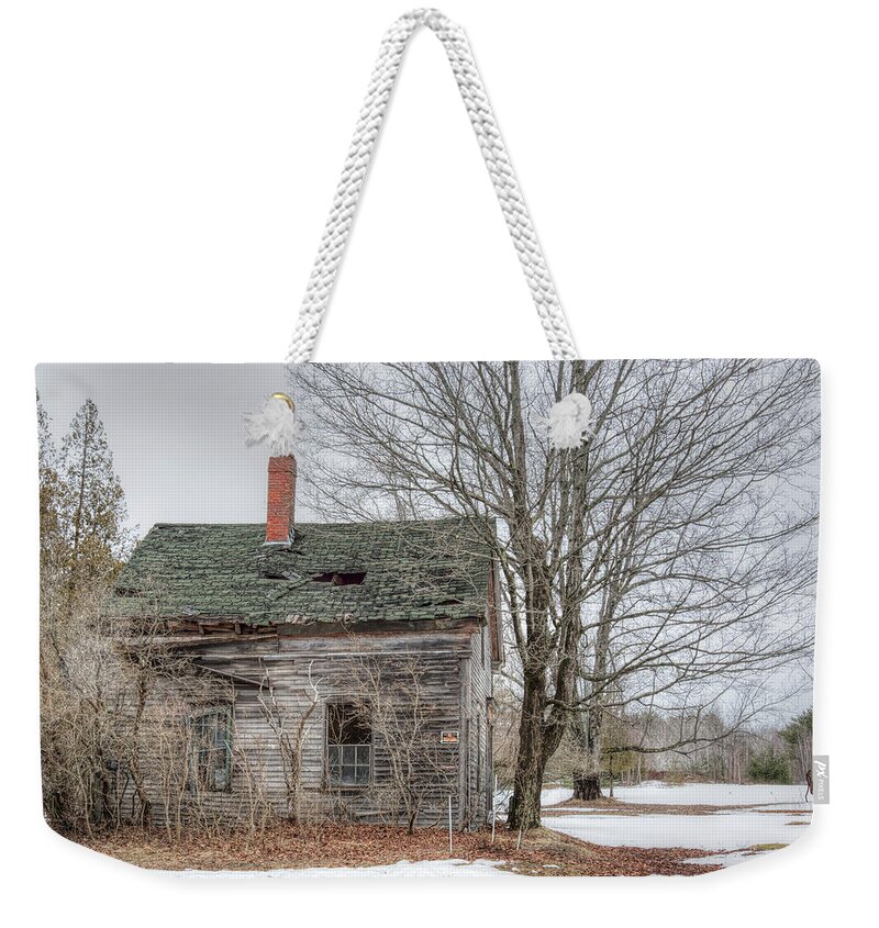 Abandoned Weekender Tote Bag featuring the photograph Maine Vacancy #4 by Richard Bean