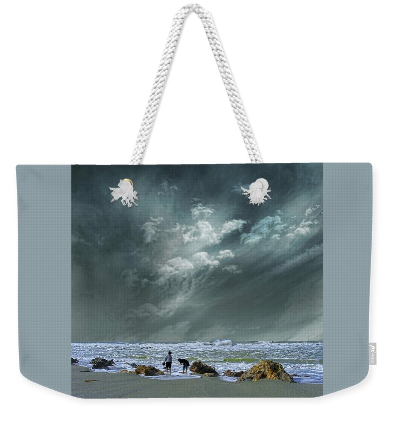 Man Weekender Tote Bag featuring the photograph 4399 by Peter Holme III