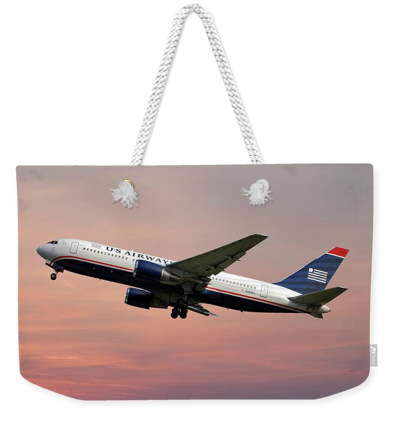 American Weekender Tote Bag featuring the photograph American Airlines Boeing 767-200 by Smart Aviation