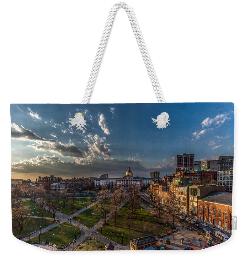 Boston Weekender Tote Bag featuring the photograph A Common sunset by Bryan Xavier