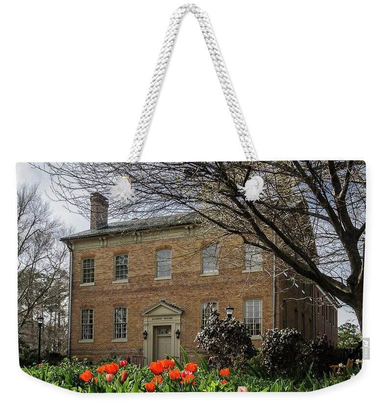 William & Mary Weekender Tote Bag featuring the photograph Alumni House in Spring by Jerry Gammon