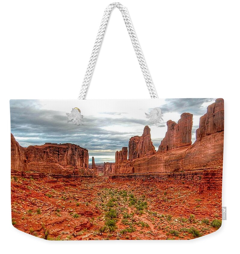 Arches Weekender Tote Bag featuring the photograph Arches Park Avenue by Anne Sands