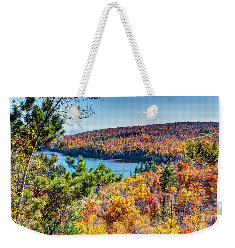 North Shore Weekender Tote Bag featuring the photograph Autumn Colors Overlooking Lax Lake Tettegouche State Park II by Wayne Moran