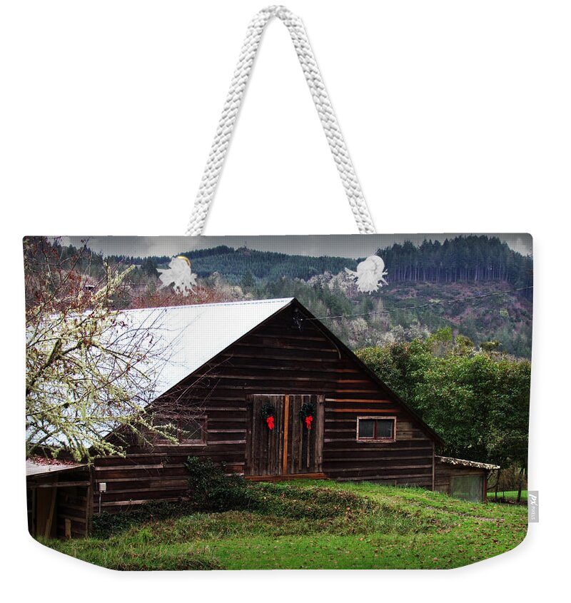 Barn Weekender Tote Bag featuring the photograph Barn With Red Bows by KATIE Vigil