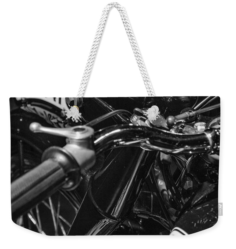 Bmw Weekender Tote Bag featuring the photograph Bmw R5 by Pablo Lopez