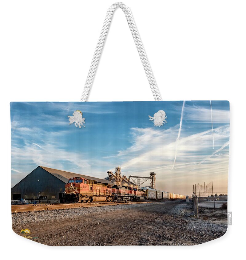 Bnsf5449 Weekender Tote Bag featuring the photograph Bnsf5449 by Jim Thompson