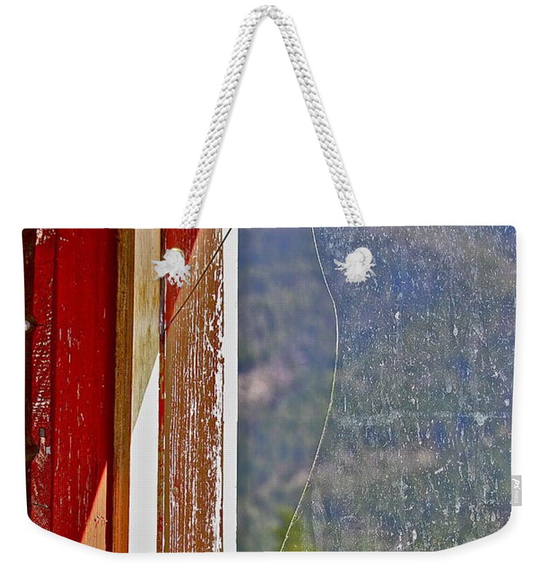 Barn Weekender Tote Bag featuring the photograph Broken Barn Window by Diana Hatcher