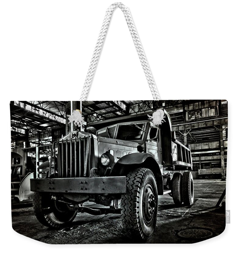 Truck Weekender Tote Bag featuring the photograph Chain Drive Sterling by Luke Moore