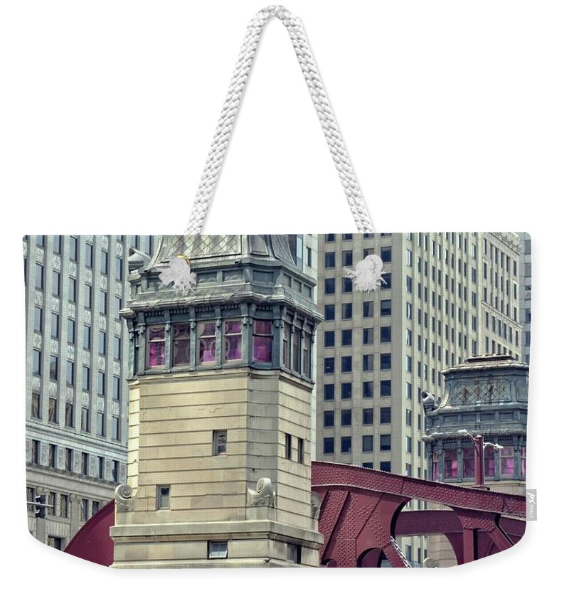 Chicago Weekender Tote Bag featuring the photograph Chicago River Bridgehouse by Michelle Calkins