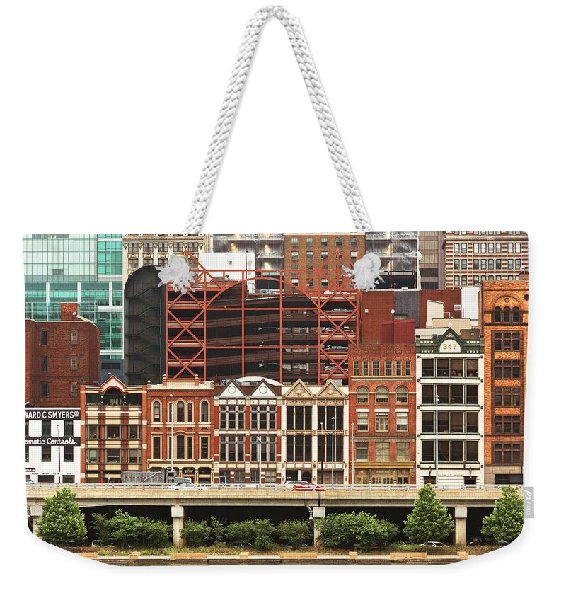 Pittsburg Weekender Tote Bag featuring the photograph City - Pittsburg Pa - Fort Pitt Blvd by Mike Savad