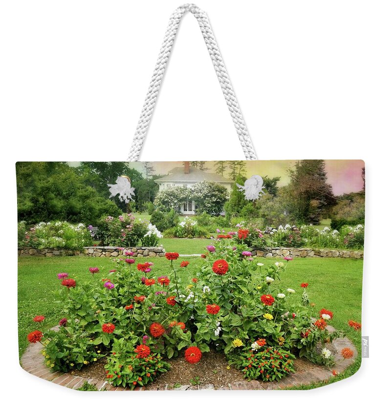 Crawford Park Weekender Tote Bag featuring the photograph Crawford Circle by Diana Angstadt