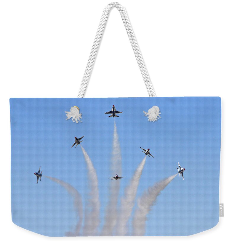 F-16 Weekender Tote Bag featuring the photograph Delta Burst by Shoal Hollingsworth