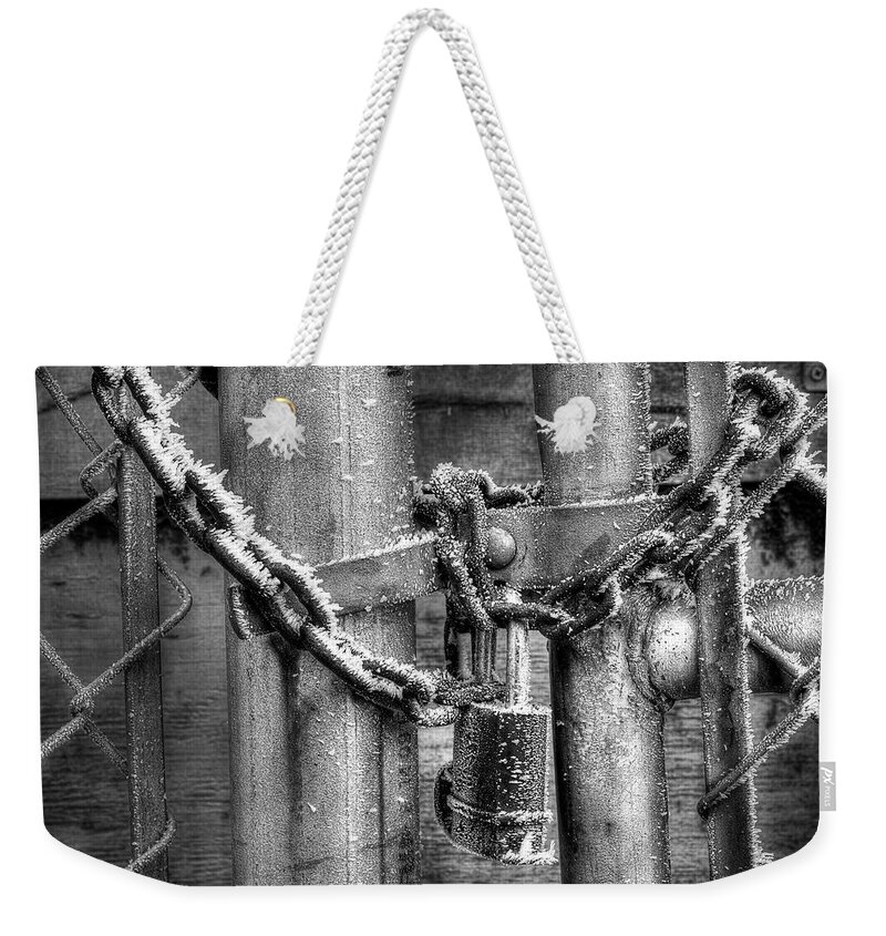Fence Weekender Tote Bag featuring the photograph Don't Fence Me Out by Mike Eingle