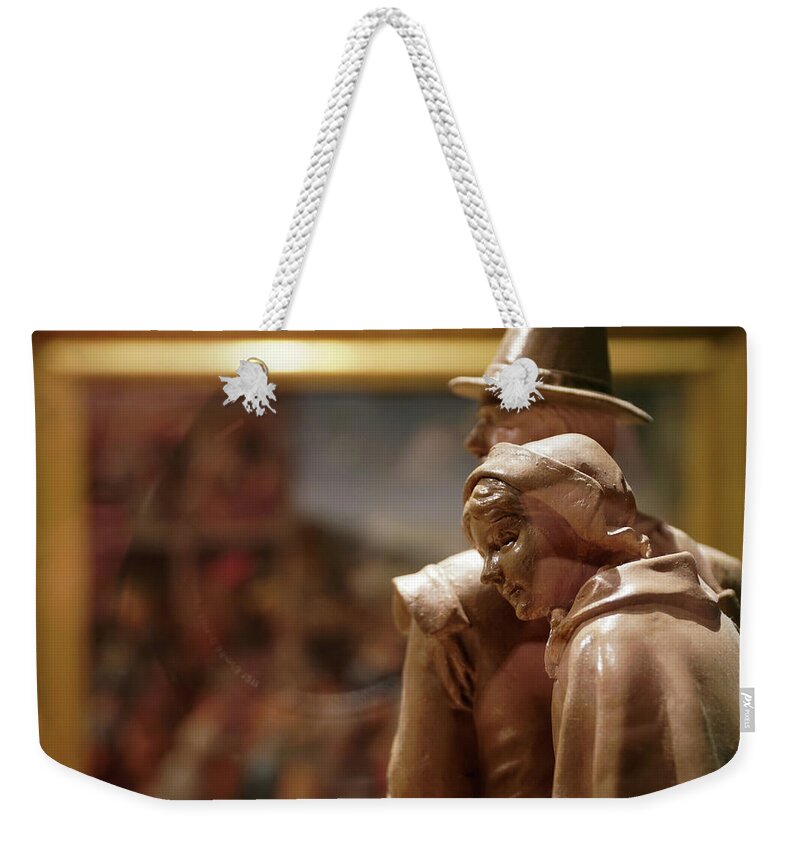 De Weekender Tote Bag featuring the photograph Dover, Biggs Museum #00495 by Raymond Magnani