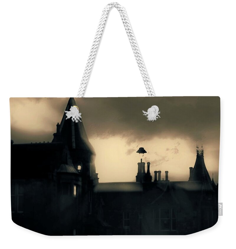  Weekender Tote Bag featuring the photograph Edinburgh, my love by Cybele Moon