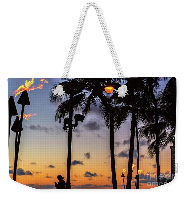 Hawaii Weekender Tote Bag featuring the photograph End of the beautiful day. Hawaii by Sal Ahmed
