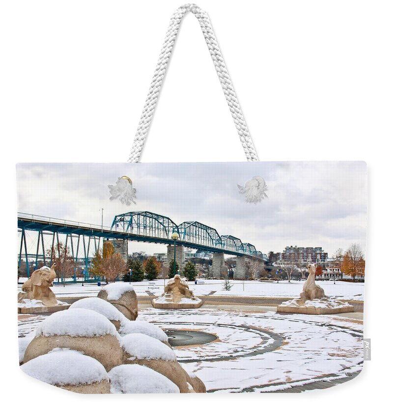 Chattanooga Weekender Tote Bag featuring the photograph Fountain in Winter by Tom and Pat Cory
