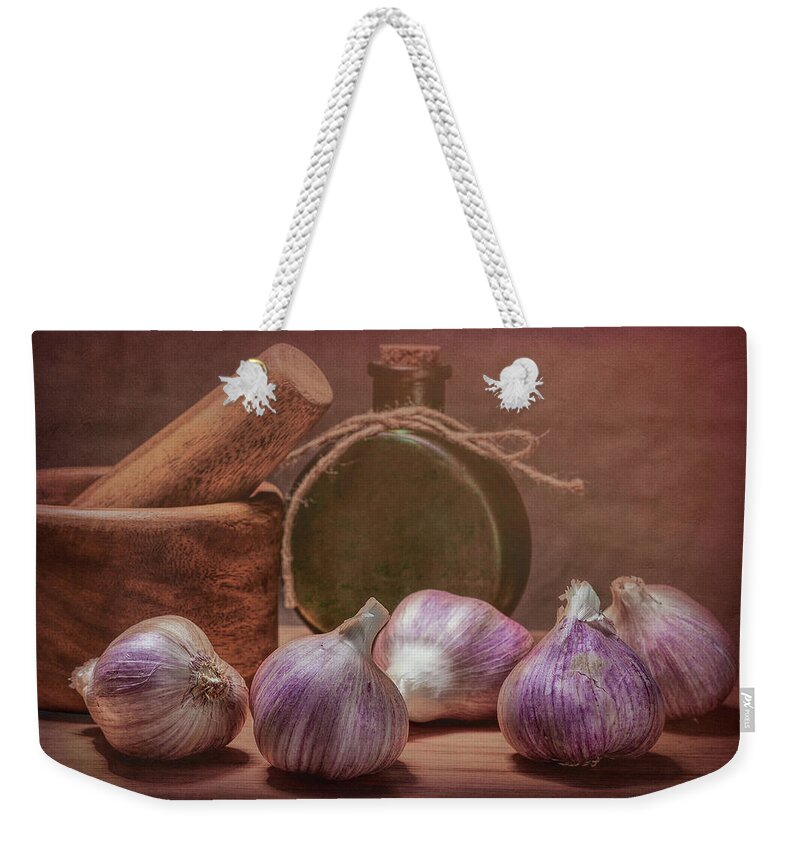 Garlic Weekender Tote Bag featuring the photograph Garlic Bulbs by Tom Mc Nemar