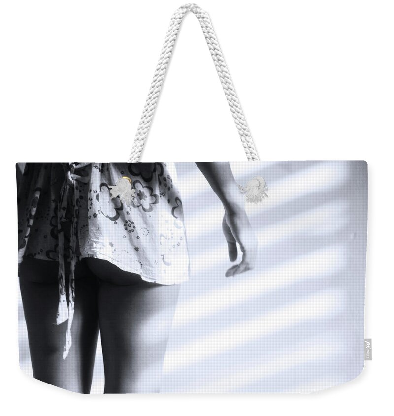 Mati Weekender Tote Bag featuring the photograph Gawping by Jez C Self