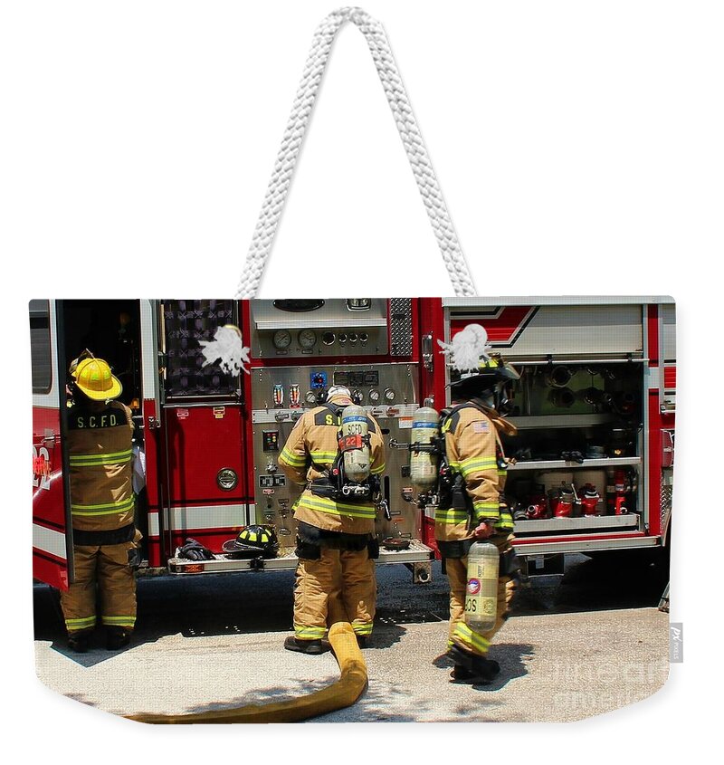 Photo For Sale Weekender Tote Bag featuring the photograph Getting Ready For Another Round by Robert Wilder Jr