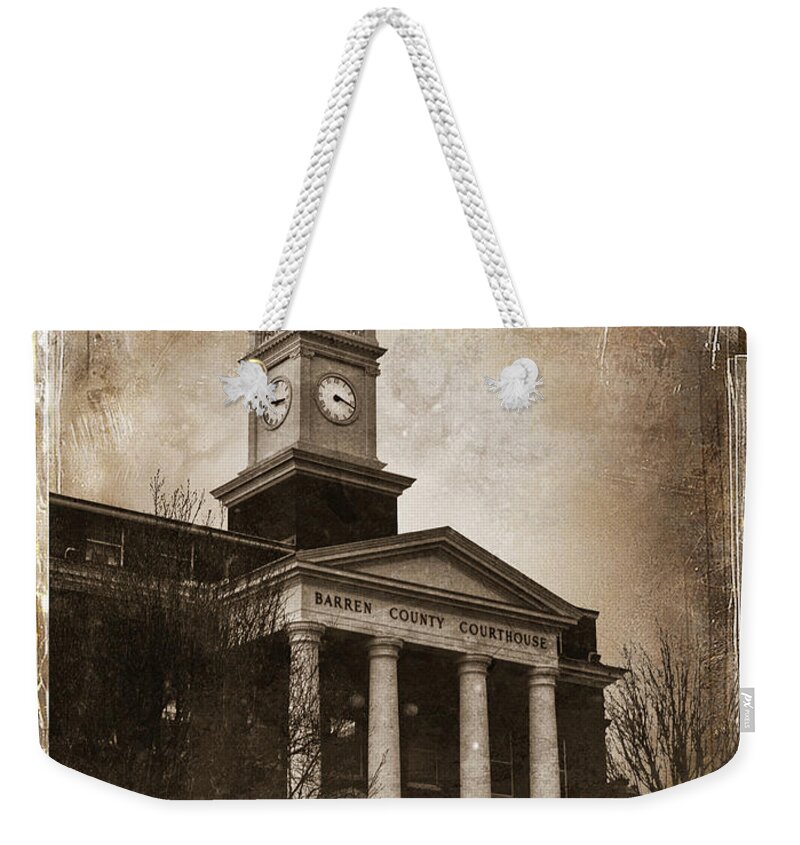 Vintage Weekender Tote Bag featuring the photograph Glasgow KY Courthouse by Amber Flowers