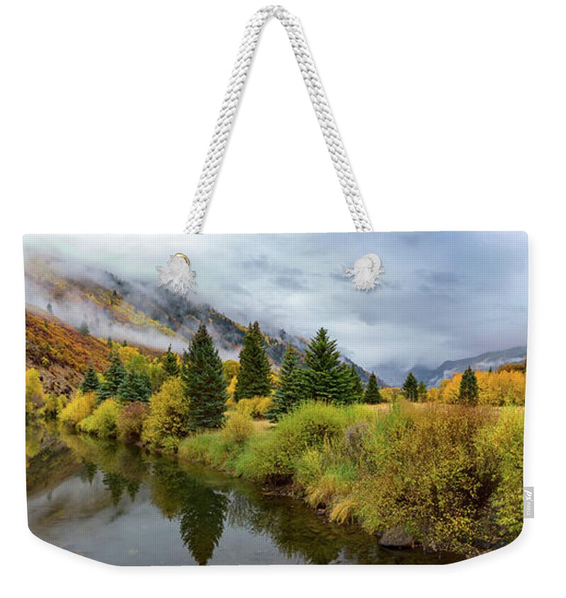 Colorado Weekender Tote Bag featuring the photograph Golden Valley by Tim Stanley