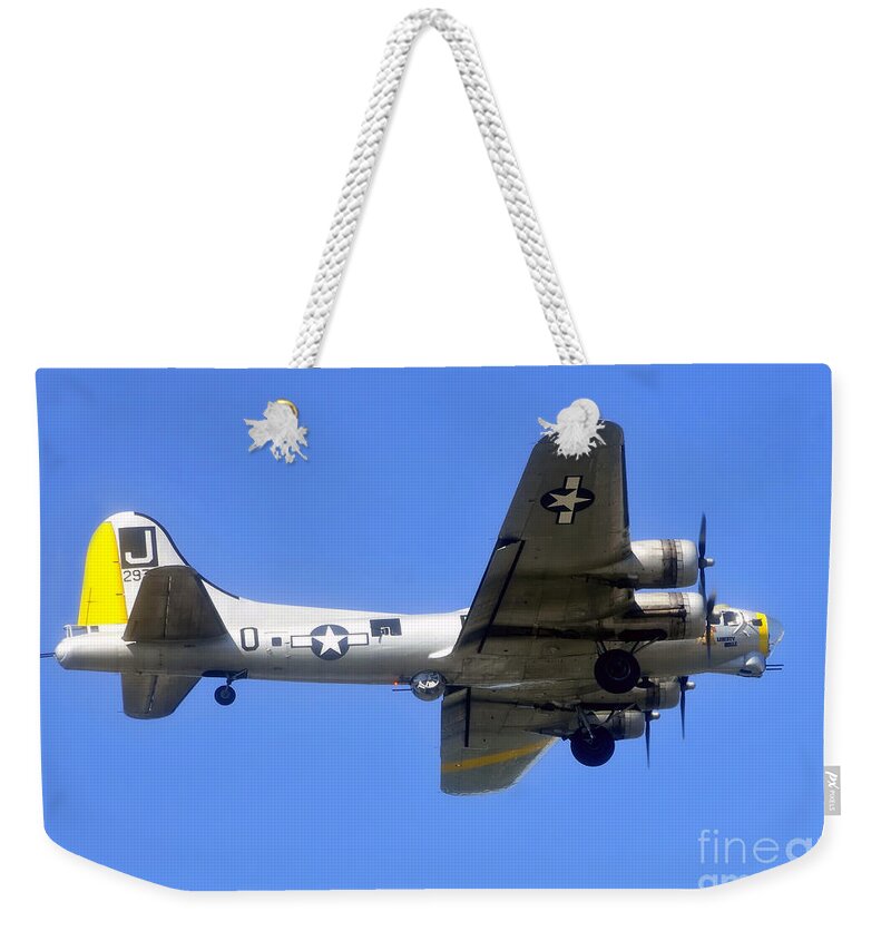B 17 Weekender Tote Bag featuring the photograph Graceful lady by David Lee Thompson