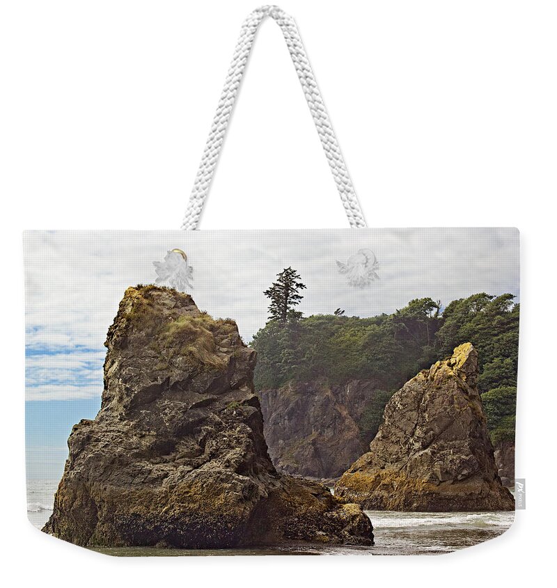 Ocean Weekender Tote Bag featuring the photograph Granite Stacks by Peter J Sucy