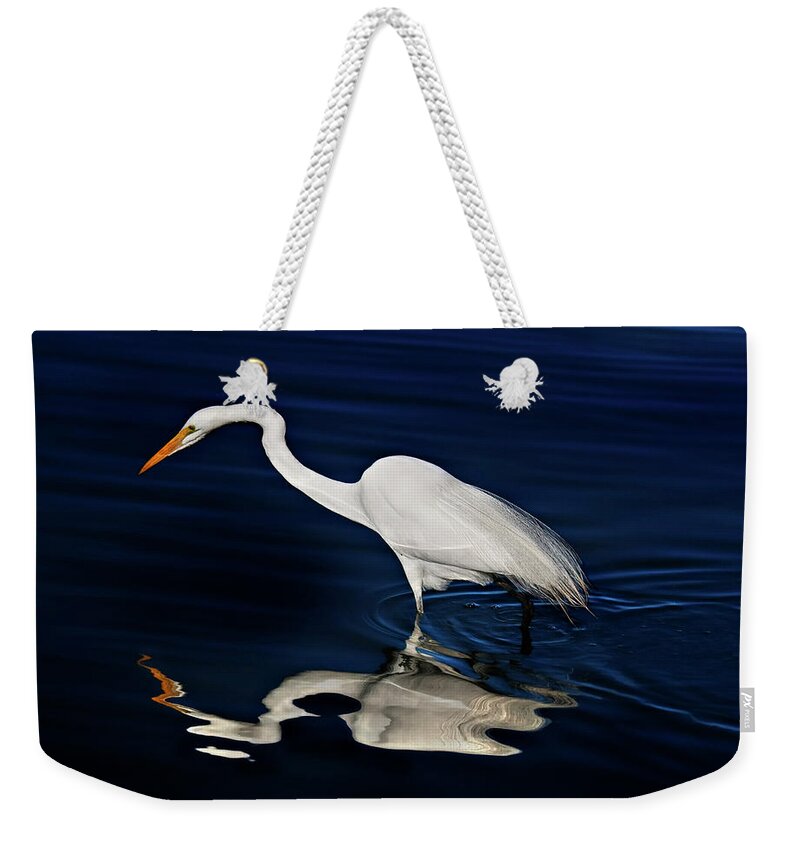 Great Egret Weekender Tote Bag featuring the photograph Great Egret-Self Reflections by Susan Gary