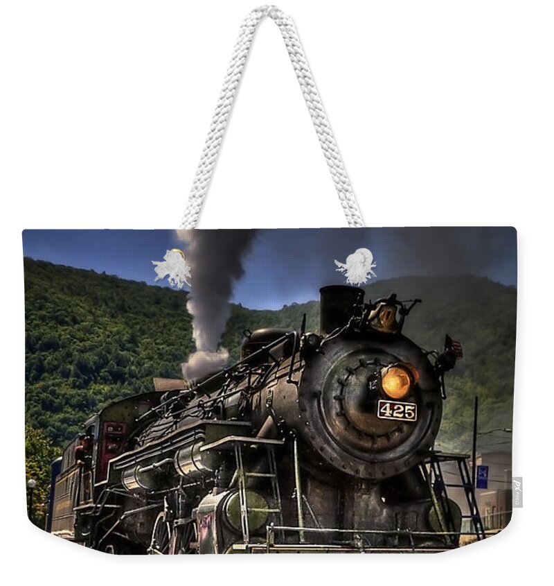 Jim Thorpe Weekender Tote Bags