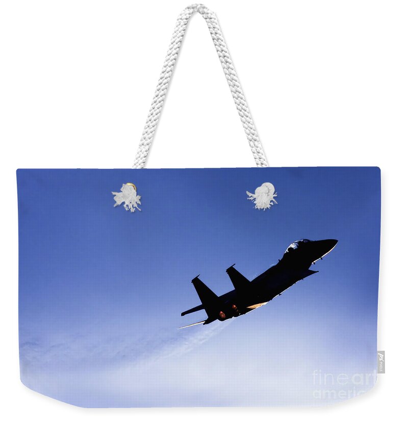Aircraft Weekender Tote Bag featuring the photograph IAF F15I Fighter jet by Nir Ben-Yosef