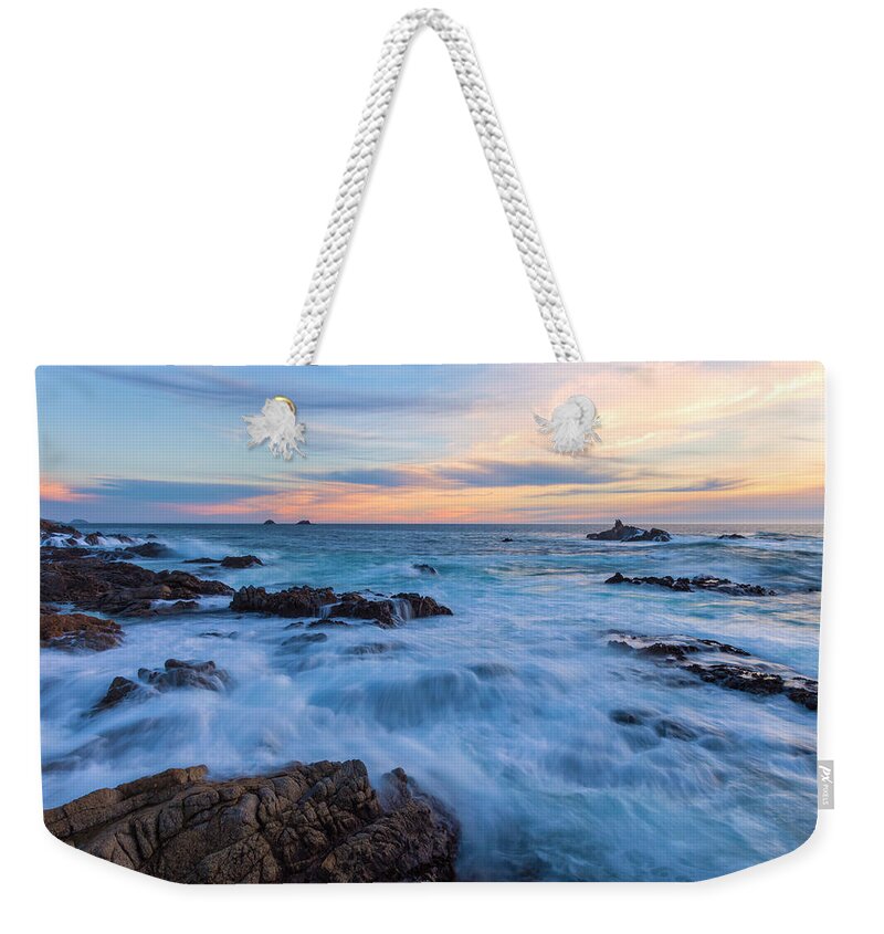 American Landscapes Weekender Tote Bag featuring the photograph Incoming Waves by Jonathan Nguyen